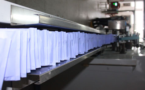 Underpads production machine